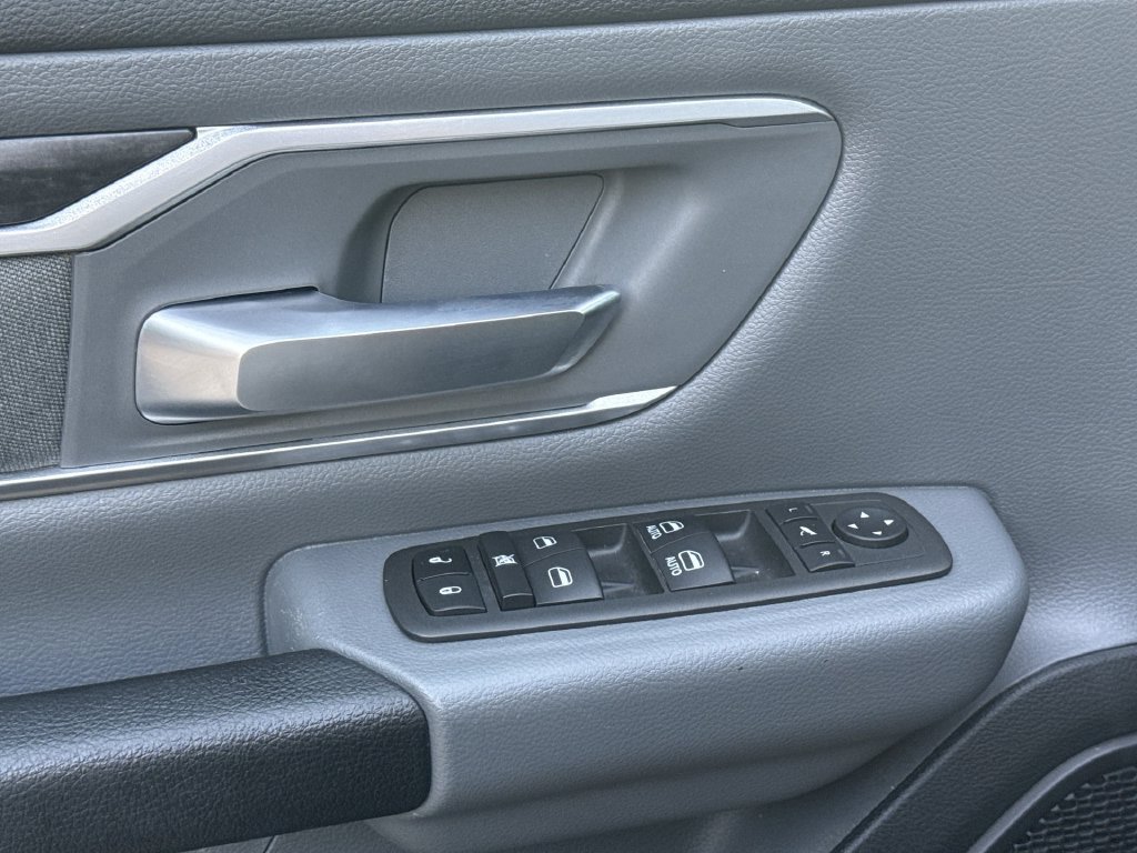 Used 2022 RAM 1500 Big Horn AWD/4WD image 15