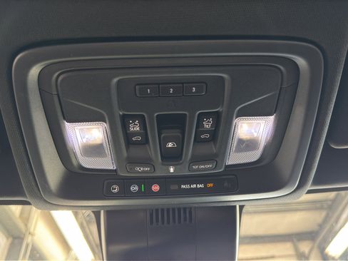 New 2026 Chevrolet Silverado 1500 ZR2 AWD/4WD image 25
