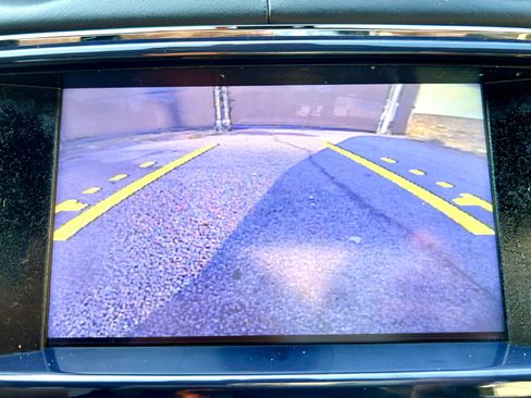 Used 2013 Jaguar XJ L Supercharged image 23