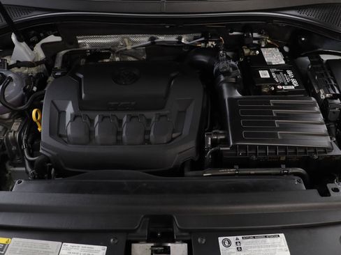 Used 2018 Volkswagen Tiguan SE w/ Panoramic Sunroof Package image 22