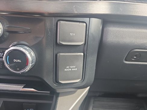 Used 2023 Ford F350 Lariat w/ Sport Appearance Package AWD/4WD image 30