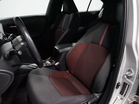 Used 2024 Toyota Corolla SE FWD image 6