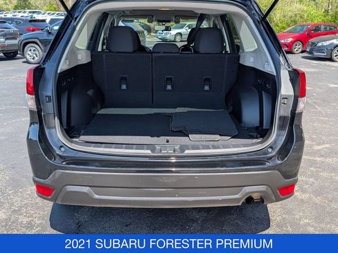 Used 2021 Subaru Forester Premium AWD/4WD image 29