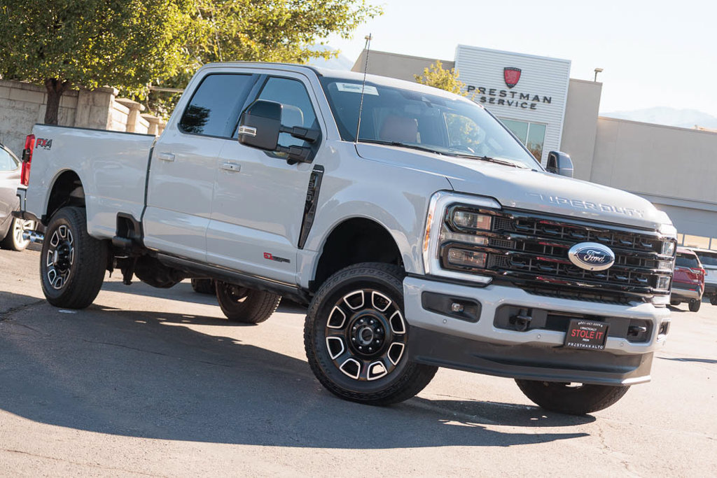 Used 2026 Ford F350 Platinum AWD/4WD image 1