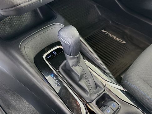 Used 2020 Toyota Corolla SE image 16