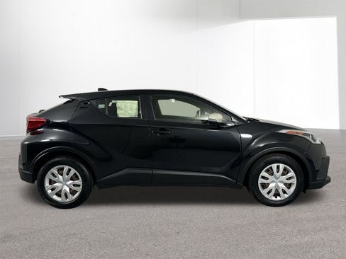 Used 2019 Toyota C-HR XLE image 35