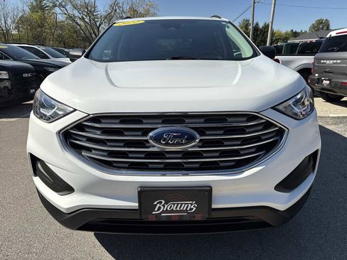 Used 2022 Ford Edge SE image 2