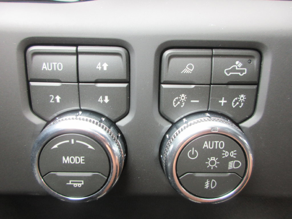 New 2026 GMC Sierra 2500 AT4 AWD/4WD image 18