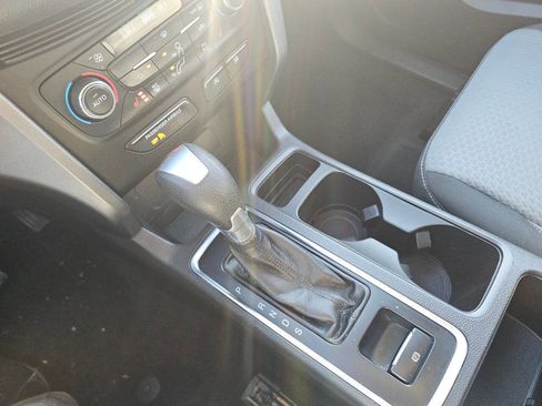 Used 2017 Ford Escape SE w/ SE Cold Weather Package image 20