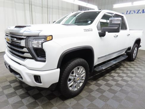 Used 2024 Chevrolet Silverado 2500 High Country image 6