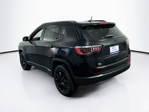 Used 2023 Jeep Compass Latitude w/ Sun and Sound Group AWD/4WD image 7