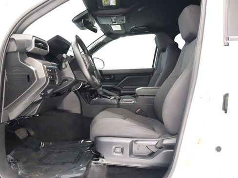 Used 2024 Toyota Tacoma SR5 AWD/4WD image 13