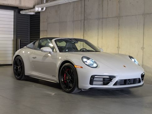 Certified 2023 Porsche 911 Targa 4 GTS AWD/4WD image 11