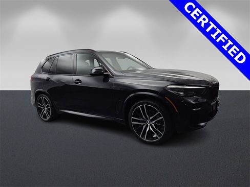 Certified 2022 BMW X5 xDrive40i w/ M Sport Package image 1