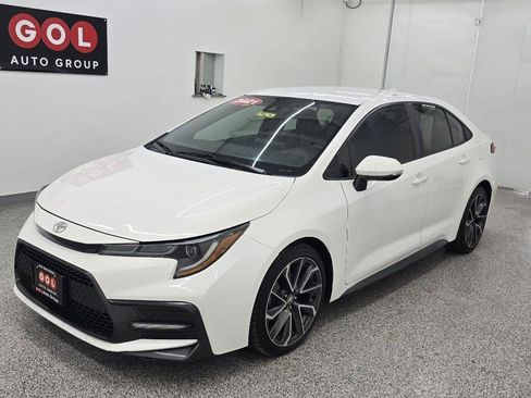 Used 2021 Toyota Corolla SE FWD image 3