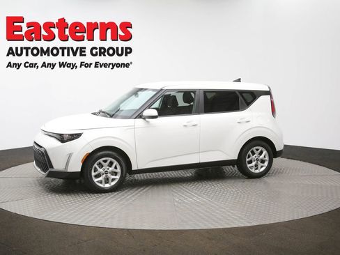 Used 2024 Kia Soul LX w/ Option Group 015 image 57