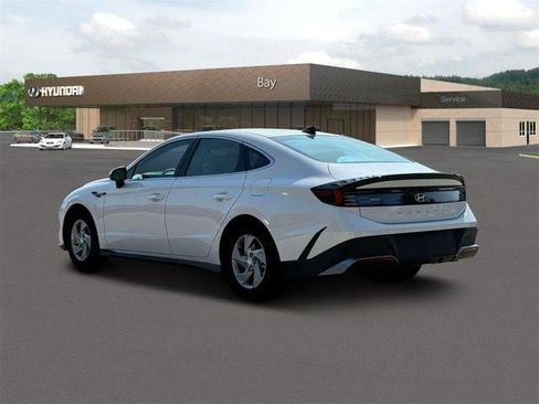 New 2025 Hyundai Sonata SE image 5