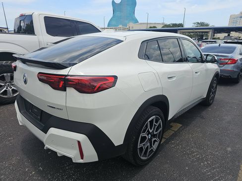Used 2026 BMW X2 xDrive28i AWD/4WD image 6