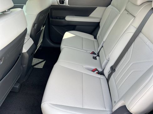 Certified 2026 Hyundai Santa Fe SEL w/ Tow & Go Package FWD image 16