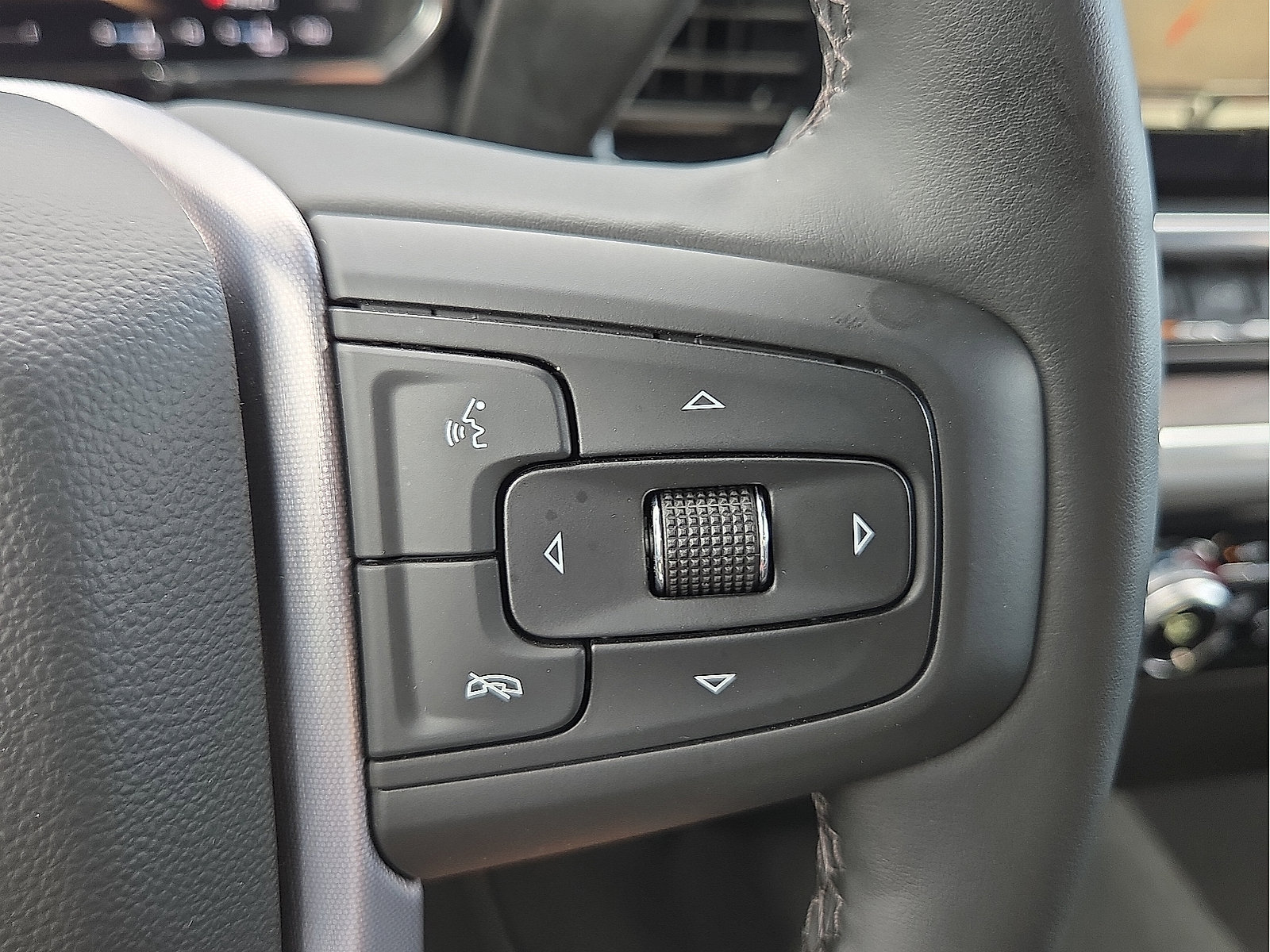 Used 2026 GMC Sierra 1500 SLT AWD/4WD image 18