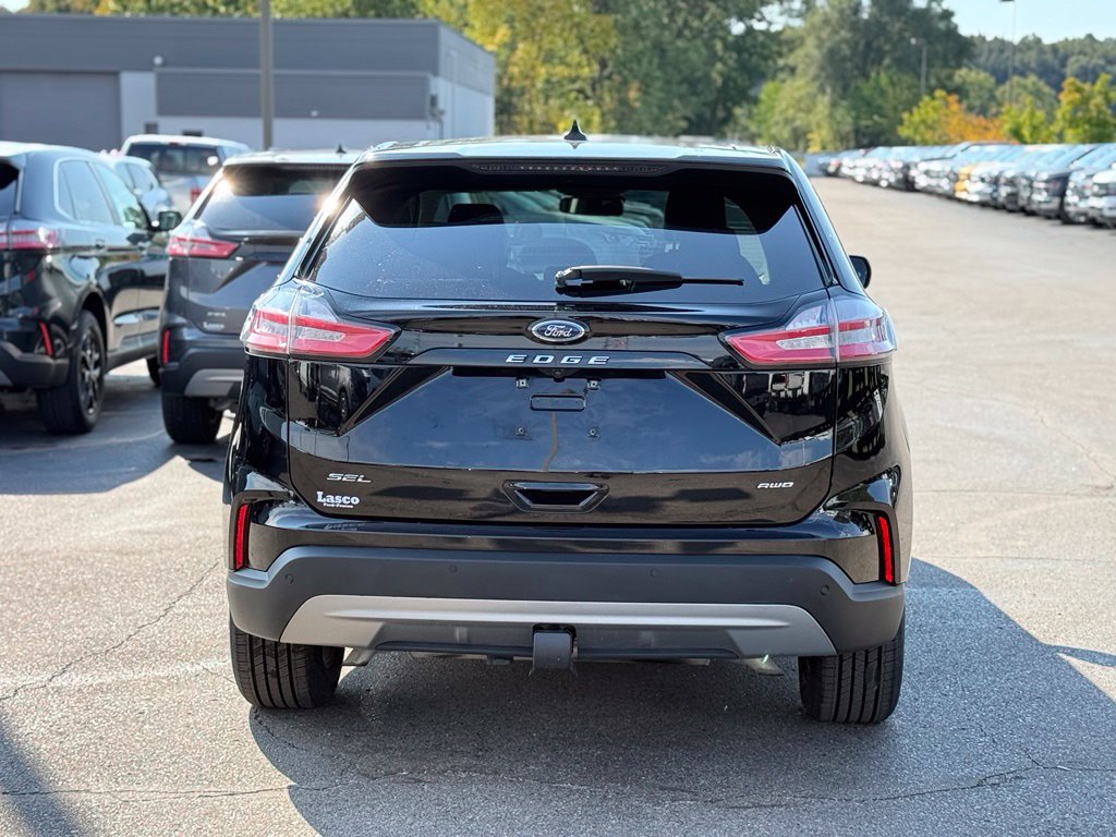 Used 2024 Ford Edge SEL w/ Convenience Package AWD/4WD image 35