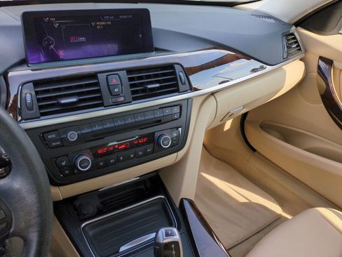 Used 2014 BMW 320i Sedan image 30