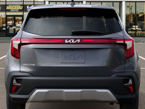 New 2026 Kia Seltos LX image 13