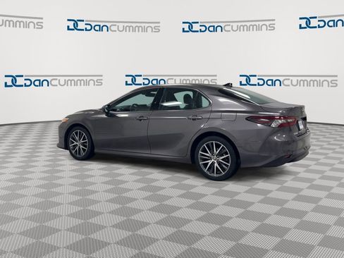 Used 2024 Toyota Camry XLE w/ Navigation Package image 6
