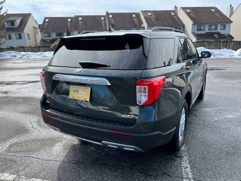 Certified 2022 Ford Explorer XLT w/ Equipment Group 202A image 10