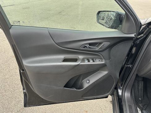 Used 2024 Chevrolet Equinox LT w/ LPO, Floor Liner Package AWD/4WD image 17