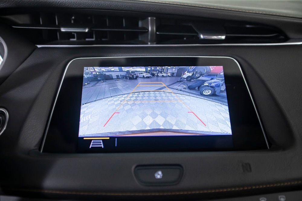 Used 2019 Cadillac XT4 Premium Luxury FWD image 27