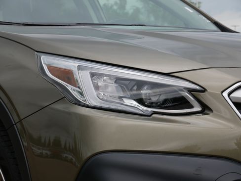 Used 2020 Subaru Outback Touring w/ Popular Package #2 AWD/4WD image 16