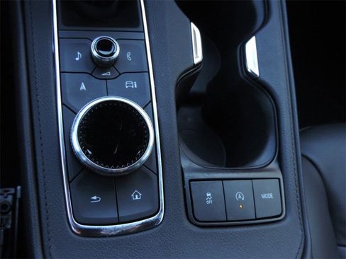 Certified 2025 Cadillac XT4 Premium Luxury image 21