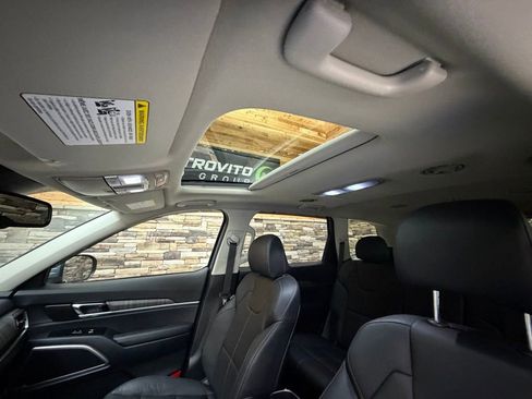 Used 2025 Kia Telluride EX image 22