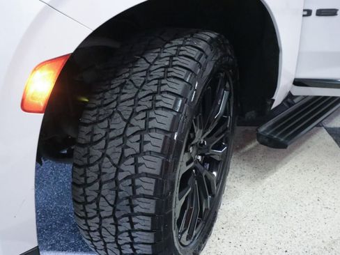 Used 2022 GMC Yukon XL Denali RWD image 10
