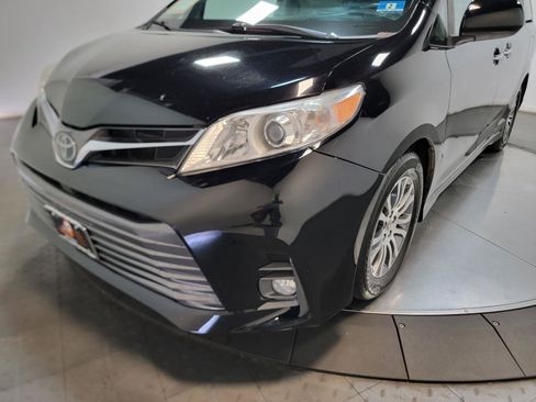 Used 2020 Toyota Sienna XLE FWD image 7
