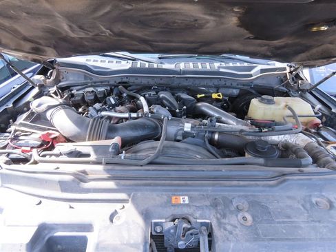 Used 2017 Ford F250 Lariat w/ Lariat Ultimate Package image 13