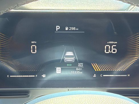 Used 2026 Kia Carnival FWD image 41