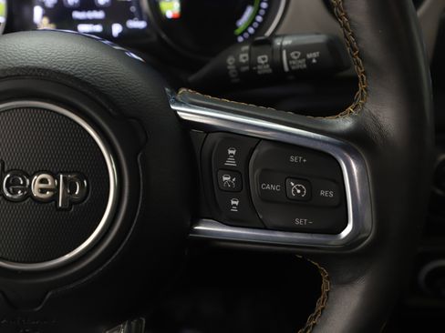 Used 2023 Jeep Wrangler Unlimited Sahara image 26