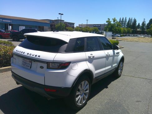 Used 2016 Land Rover Range Rover Evoque SE AWD/4WD image 4
