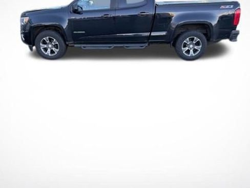 Used 2017 Chevrolet Colorado Z71 image 8