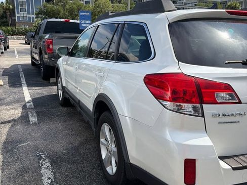 Used 2014 Subaru Outback 2.5i Premium AWD/4WD image 4