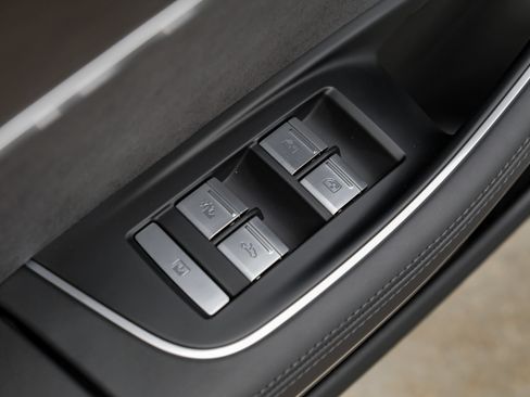 Used 2022 Audi A8 L 3.0T AWD/4WD image 63