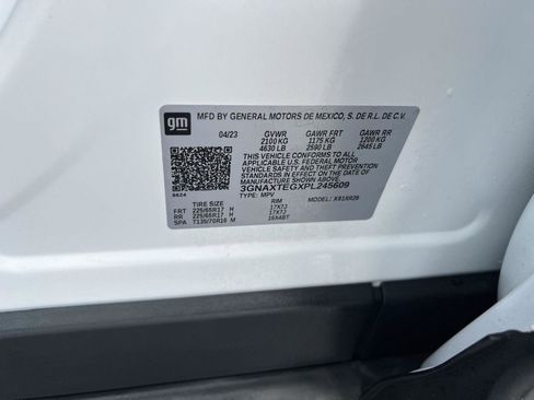 Used 2023 Chevrolet Equinox LT w/ Driver Convenience Package image 14