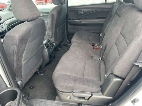 Used 2022 Honda Pilot Sport image 17