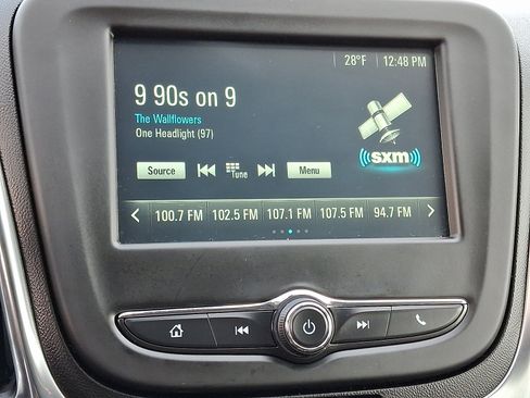 Used 2018 Chevrolet Equinox LT image 17