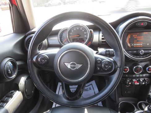 Used 2015 MINI Cooper 4-Door Hardtop FWD image 14
