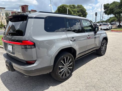 Used 2026 Lexus GX 550 w/ Cold Area Package AWD/4WD image 5