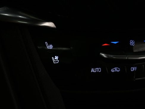 Used 2023 Cadillac XT6 Premium Luxury w/ Technology Package image 32