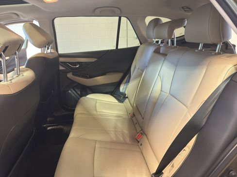 Used 2020 Subaru Outback Limited image 30